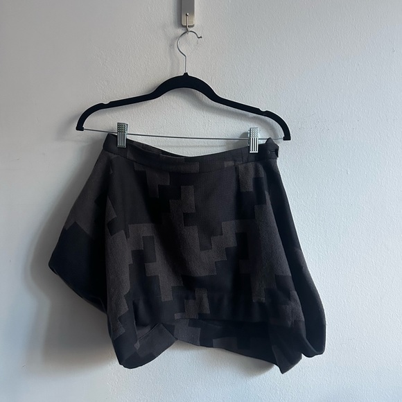 Vivienne Westwood red label wool asymmetrical mini skirt. Size US S. - Picture 2 of 8